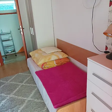 Letniskowy 3 Os Pod Bukiem 롯지